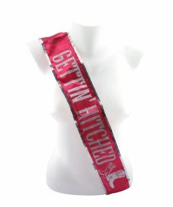 Bachelorette.com Glow In The Dark Gettin' Hitched Sash Bachelorette Party Fashions